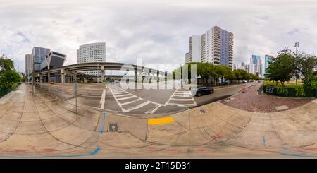 Vue panoramique à 360° de Miami, FL, USA - 6 octobre 2023 : 360 photo équirectangulaire Brightline Miami Station