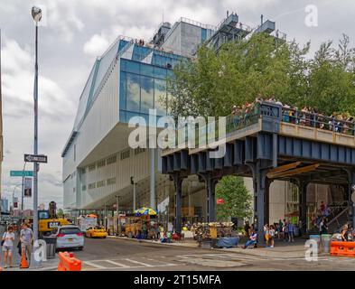 Renzo Piano a conçu le Whitney Museum of American Art au 99 Gansevoort Street, adjacent à la High Line dans le Meatpacking District de New York. Banque D'Images