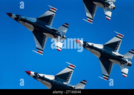 Les Thunderbirds de l'USAF au spectacle aérien Banque D'Images