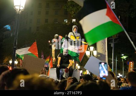 Barcelone, Barcelone, Espagne. 11 octobre 2023. Des centaines de personnes se rassemblent au siège de l'UE en solidarité avec la Palestine et contre ce qu'elles considèrent comme le colonialisme et l'apartheid israélien. Benjamin Netanyahu réagit durement contre la population civile palestinienne de la bande de Gaza aux attaques de Hammas de la semaine dernière. (Image de crédit : © Marc Asensio Clupes/ZUMA Press Wire) USAGE ÉDITORIAL SEULEMENT! Non destiné à UN USAGE commercial ! Banque D'Images