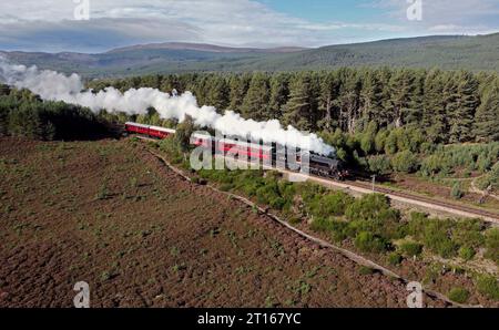 5025 têtes loin d'Aviemore sur Granish Moor pendant le gala Strathspeys Steam le 17.9,23. Banque D'Images