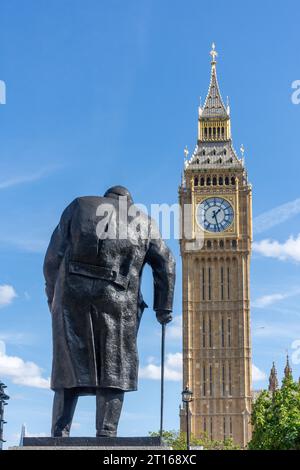 Statue de Winston Churchill et Big Ben sur Parliament Square, Cité de Westminster, Grand Londres, Angleterre, Royaume-Uni Banque D'Images