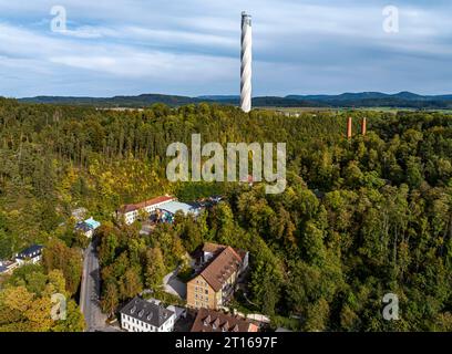 Tour d'essai TK-Elevator, Rottweil. tour d'essai de levage de 246 mètres de haut pour ascenseurs express et à grande vitesse. Le plus haut pont d'observation en Allemagne, Rottweil Banque D'Images