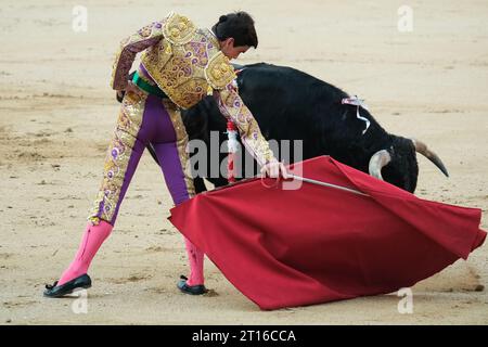 Madrid, Espagne. 11 octobre 2023. Le torero Sergio Rollón lors de la corrida de la Feria de Otono sur la Plaza de las Ventas à Madrid, le 11 octobre 2023 Espagne (photo Oscar Gonzalez/Sipa USA) (photo Oscar Gonzalez/Sipa USA) crédit : SIPA USA/Alamy Live News Banque D'Images