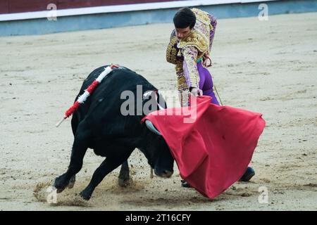 Le torero Sergio Rollón lors de la corrida de la Feria de Otono sur la Plaza de las Ventas à Madrid, le 11 octobre 2023 Espagne Banque D'Images
