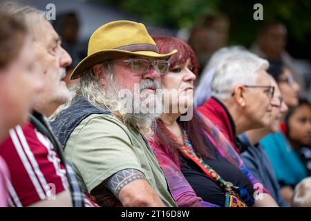 La Warrington Ethnic Communities Association (WECA) a tenu son festival annuel MELA qui a réussi à renforcer la cohésion communautaire et à soutenir l'intégration Banque D'Images