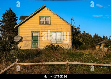 Fixer maison haute à Dildo, Terre-Neuve-et-Labrador, Canada Banque D'Images