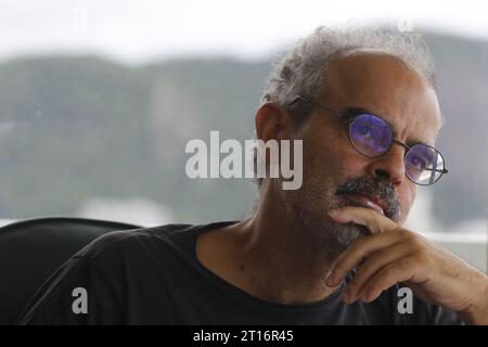 Portrait de Gonçalo M. Tavares, écrivain portugais né à Luanda, Angola - Rio de Janeiro, Brésil 10.10.2023 Banque D'Images