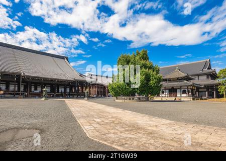 Amidado et Goeido hall du temple Nishi Honganji situé à Kyoto, Kansai, Japon Banque D'Images