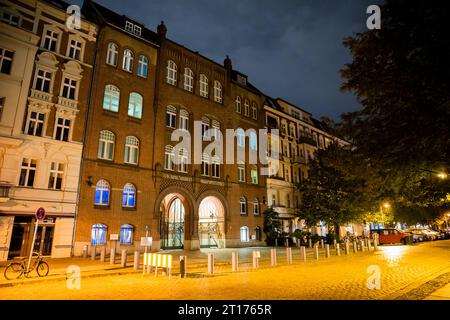 Berlin, Allemagne. 12 octobre 2023. Le bâtiment de façade de la synagogue Rykestraße dans le quartier Prenzlauer Berg de Berlin. Crédit : Christoph Soeder/dpa/Alamy Live News Banque D'Images