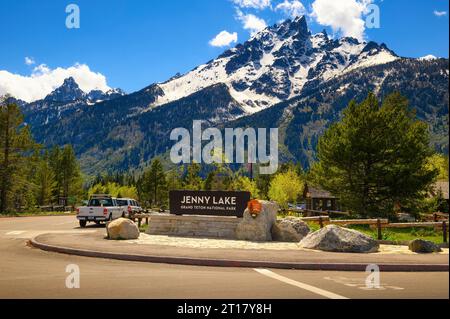 Panneau de bienvenue à l'entrée du lac Jenny dans le parc national de Grand Teton, Wyoming Banque D'Images