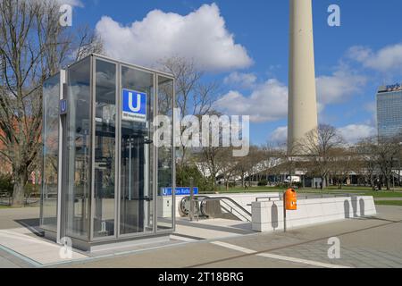 Aufzug zur U 5, U-Bahnhof Rotes Rathaus, Mitte, Berlin, Allemagne Banque D'Images