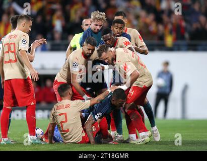 Gabriel Jesus d'Arsenal dans une dispute houleuse avec Salis Abdul Samed & Jonathan Gradit de Lens. - RC Lens v Arsenal, UEFA Champions League, Groupe B, Stade Bollaert-Delelis, Lens, France. - 3 octobre 2023. Usage éditorial uniquement - des restrictions DataCo s'appliquent. Banque D'Images