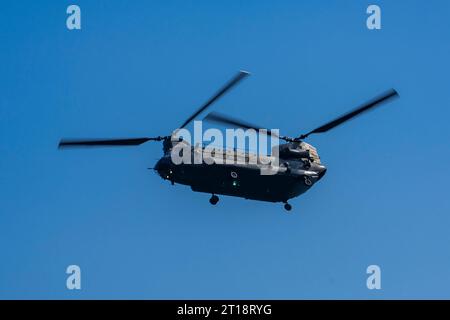 Présentation de l'hélicoptère RAF HC6A Chinook au Festival aérien de Bournemouth 2023. Banque D'Images