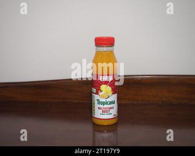 LONDRES, Royaume-Uni - 12 SEPTEMBRE 2023 : jus de fruit Tropicana Banque D'Images