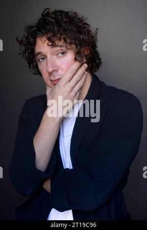 Vincent Lacoste pose lors du 71e Festival International du film de San Sebastian à l’Hôtel Maria Cristina à Donostia/San Sebastian. (Photo de Nacho Lopez/SOPA Images/Sipa USA) crédit : SIPA USA/Alamy Live News Banque D'Images