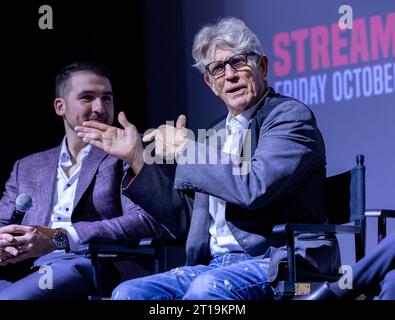 MIAMI, FL-OCT 11 : le producteur, réalisateur Orlando Cicilia III et l’acteur Eric Roberts sont vus lors de l’avant-première de “HAMMER” au Koubek Center à Miami, Floride, le 11 octobre 2023. (Photo Alberto E. Tamargo/Sipa USA) Banque D'Images