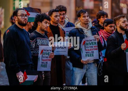 Wroclaw, Wroclaw, Pologne. 12 octobre 2023. Organiser une manifestation à Wroclaw contre le meurtre de Palestiniens par Israël. n/z Free Palestine démonstration (crédit image : © Krzysztof Zatycki/ZUMA Press Wire) À USAGE ÉDITORIAL SEULEMENT! Non destiné à UN USAGE commercial ! Banque D'Images