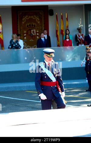 Madrid. Espagne. 20231012, le roi Felipe VI d'Espagne, la princesse héritière Leonor assiste à la fête nationale : Parade militaire le 12 octobre 2023 à Madrid, Espagne Banque D'Images