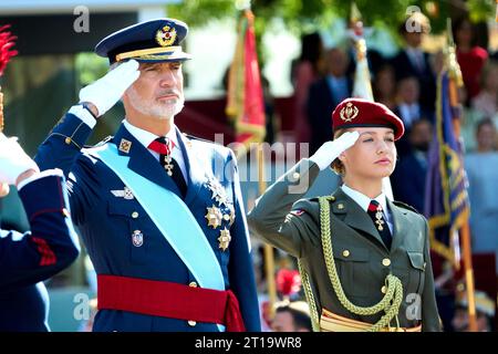 Madrid. Espagne. 20231012, le roi Felipe VI d'Espagne, la princesse héritière Leonor assiste à la fête nationale : Parade militaire le 12 octobre 2023 à Madrid, Espagne Banque D'Images