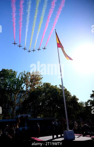 Madrid. Espagne. 20231012, le roi Felipe VI d'Espagne, la princesse héritière Leonor assiste à la fête nationale : Parade militaire le 12 octobre 2023 à Madrid, Espagne Banque D'Images