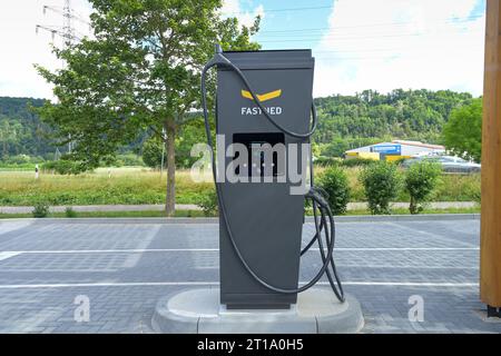 Ladesäule für E-Autos, Fastned Ladestation, Kinding, Bayern, Allemagne Banque D'Images