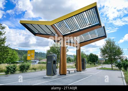 Ladesäule für E-Autos, Fastned Ladestation, Kinding, Bayern, Allemagne Banque D'Images