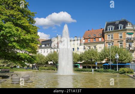 Brunnen, Augustaplatz, Baden-Baden, Bade-Wurtemberg, Allemagne Banque D'Images