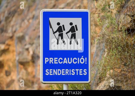 Achtung Wanderer, Serra de Tramuntana, Strassenschild, Verkehrsschild, Mallorca, Espagnol Banque D'Images