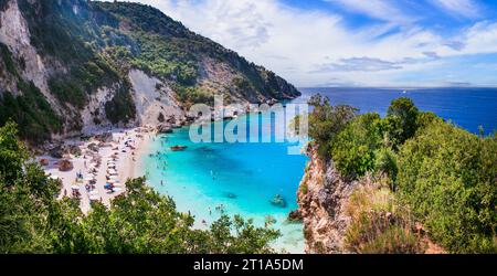 lefkada île Ionienne de Grèce . Meilleures plages pittoresques - belle Agiofili avec mer de cristal turquoise près de Viasiliki Banque D'Images