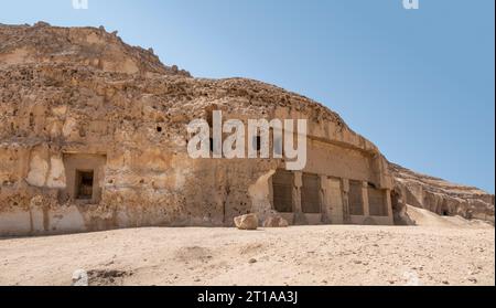 La chapelle taillée dans la roche de la reine Hatshepsout « SPEOS Artemidos » connue sous le nom de Stabl Antar, en Égypte centrale Banque D'Images