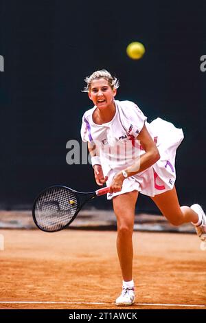 Monica Seles (YUG) Championne de simple féminin à l'Open de France de tennis 1990. Banque D'Images