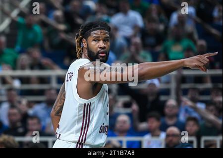 Athènes, Lombardie, Grèce. 12 octobre 2023. 31 DEVIN Booker du FC Bayern Munich lors de l'Euroleague, Round 2, match entre le Panathinaikos Athènes et le FC Bayern Munich à Oaka Altion le 12 octobre 2023, à Athènes, Grèce. (Image de crédit : © Stefanos Kyriazis/ZUMA Press Wire) USAGE ÉDITORIAL SEULEMENT! Non destiné à UN USAGE commercial ! Banque D'Images