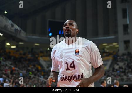 Athènes, Lombardie, Grèce. 12 octobre 2023. 14 SERGE IBAKA du FC Bayern Munich lors de l'Euroleague, Round 2, match entre le Panathinaikos Athènes et le FC Bayern Munich à Oaka Altion le 12 octobre 2023, à Athènes, Grèce. (Image de crédit : © Stefanos Kyriazis/ZUMA Press Wire) USAGE ÉDITORIAL SEULEMENT! Non destiné à UN USAGE commercial ! Banque D'Images