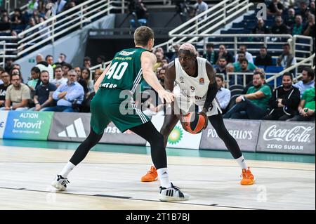 Athènes, Lombardie, Grèce. 12 octobre 2023. 9 ISAAC BONGA du FC Bayern Munich lors de l'Euroleague, Round 2, match entre le Panathinaikos Athènes et le FC Bayern Munich à Oaka Altion le 12 octobre 2023, à Athènes, Grèce. (Image de crédit : © Stefanos Kyriazis/ZUMA Press Wire) USAGE ÉDITORIAL SEULEMENT! Non destiné à UN USAGE commercial ! Banque D'Images