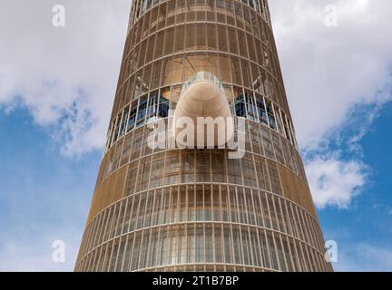 The Torch Tower alias Aspire Tower, Doha, Qatar Banque D'Images