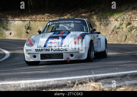 Pesaro , Italie - 06 octobre 2023 : Porsche carrera sr Edition, course de sprint à san bartolo pesaro Banque D'Images