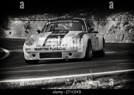 Pesaro , Italie - 06 octobre 2023 : Porsche carrera sr Edition, course de sprint à san bartolo pesaro Banque D'Images