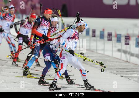 Martin Fourcade FRA (6) , Ole Einar BJOERNDALEN, NOR (6) , SHIPULIN Anton RUS (4) Aktion Biathlon 12,5 KM Verfolgung der Herren im Laura ski de fond und Biathlon Center XXII. Olympische Winterspiele Sotchi, Russland Am 10.02.2014 Banque D'Images