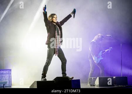 Oslo, Norvège. 08 octobre 2023. Le groupe de rock suédois Europe donne un concert live à Operaen à Oslo. Ici, le chanteur Joey Tempest est vu en direct sur scène. (Crédit photo : Gonzales photo - Terje Dokken). Banque D'Images