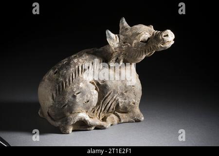 Sculpture funéraire des animaux du zodiaque chinois de douze ans (Shengxiao) (image 8 de 12), entre 1279 et 1368. Banque D'Images