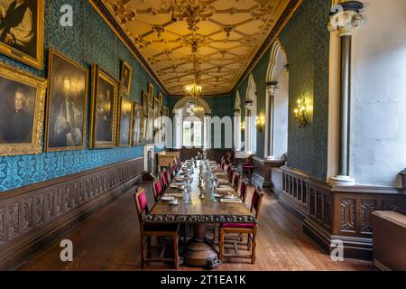 Galerie longue au palais épiscopal, Wells, Somerset, Angleterre, Royaume-Uni Banque D'Images