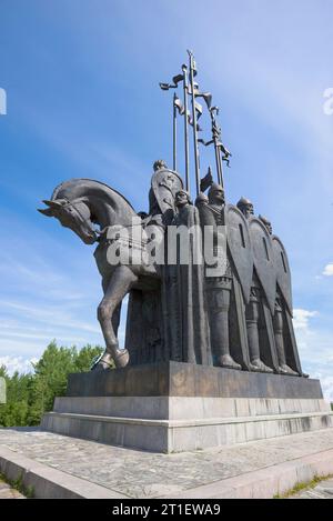 PSKOV, RUSSIE - 11 JUIN 2018 : un mémorial 'bataille sur la glace' sur le mont Sokolikha dans l'après-midi ensoleillé de juin Banque D'Images