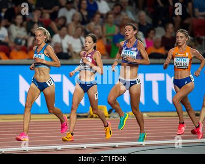 Jessica Warner-Judd, de Grande-Bretagne, en compétition dans la finale féminine du 10 000 m aux Championnats du monde d’athlétisme au Centre national d’athlétisme en B. Banque D'Images