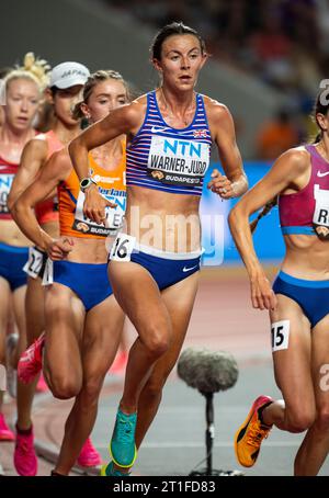 Jessica Warner-Judd, de Grande-Bretagne, en compétition dans la finale féminine du 10 000 m aux Championnats du monde d’athlétisme au Centre national d’athlétisme en B. Banque D'Images