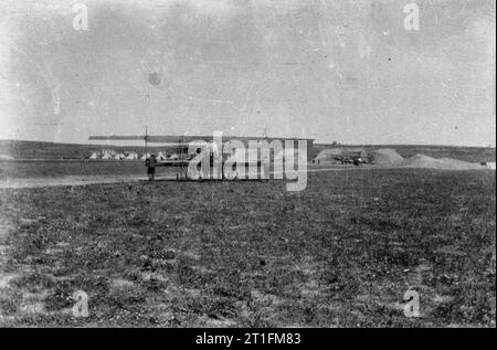 Knatchbull M (capt) le député de l'escadron no 3 Collection R. N. A. S.'Aérodrome : Ténédos, Gallipoli, juin 1915. Banque D'Images