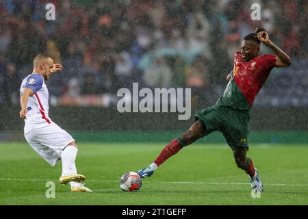 Stade Dragon, Porto, Portugal. 13 octobre 2023. Rafael Leão au Portugal vs Eslováquia - qualification Euro 2024, phase de groupes, Groupe J. Banque D'Images