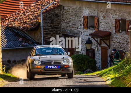 Ambert, France. 13 octobre 2023. 30 REGNIER Yvon, REGNIER Anthony, MGF GT9, action lors de la finale de la coupe de France des Rallyes Ambert 2023, du 12 au 14 octobre 2023 à Ambert, France - photo Damien Saulnier/DPPI crédit : DPPI Media/Alamy Live News Banque D'Images