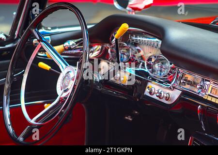 Exposition de voitures Chinatown San Francisco 2023 Banque D'Images