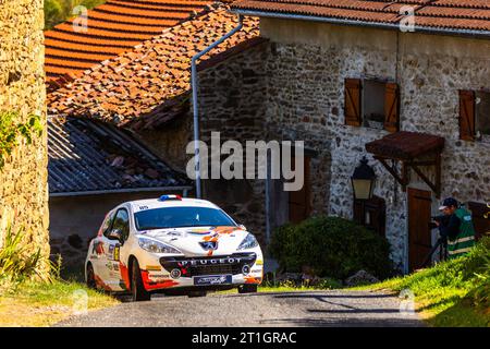 Ambert, France. 13 octobre 2023. 85 RIVALLANT Neo, BLANC Nicolas, Peugeot 207 R3, action lors de la finale de la coupe de France des Rallyes Ambert 2023, du 12 au 14 octobre 2023 à Ambert, France - photo Damien Saulnier/DPPI crédit : DPPI Media/Alamy Live News Banque D'Images